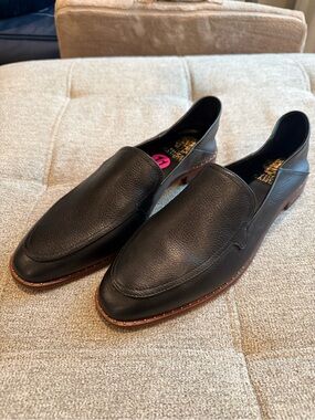 NWT Vince Camuto Black Leather Studded Loafers Flats 11